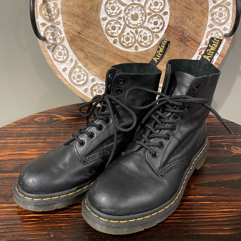 Dr. Martens Black Lace-Up Boots 1460 Pascal
